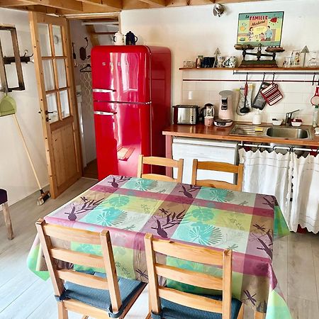 La Cabane Des Coteaux Gan Екстериор снимка