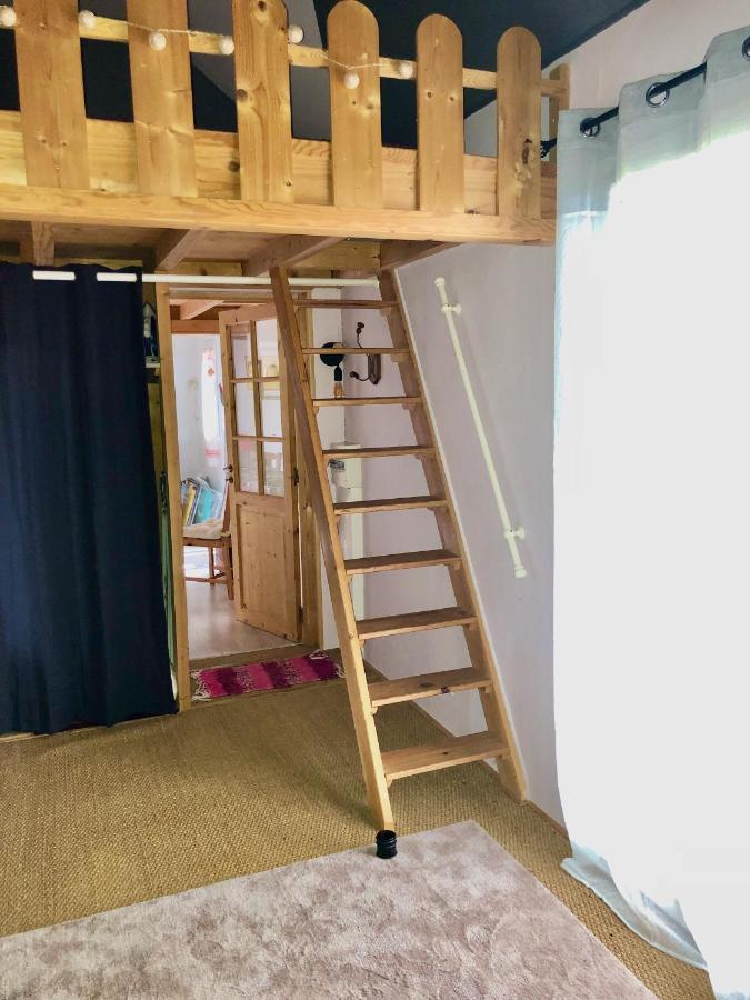 La Cabane Des Coteaux Gan Екстериор снимка